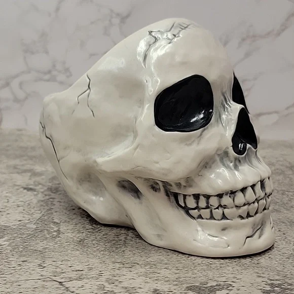 Ceramic Skull Candy Dish - Picture 12 of 12
